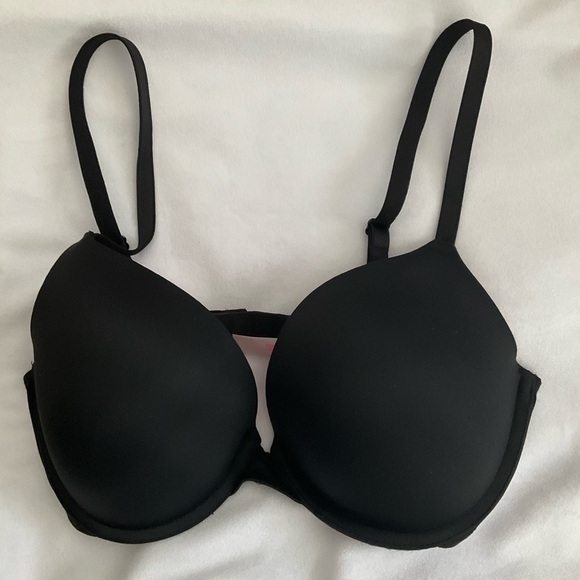 PINK Victoria's Secret Black 34D Bra with Subtle Pink Detail - Picture 12 of 12